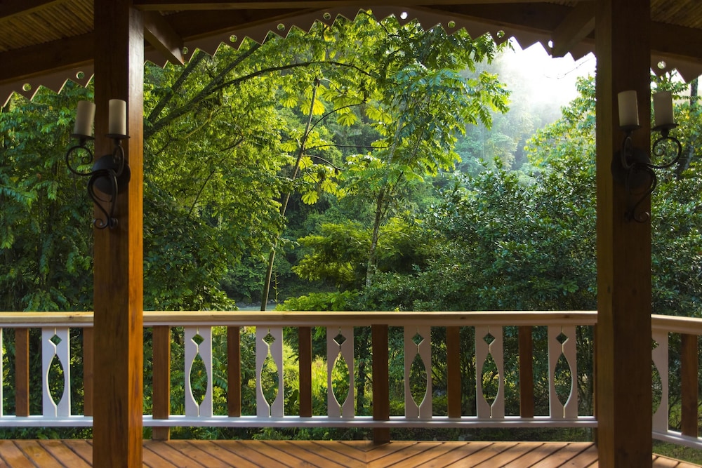 Pacuare Lodge by Böëna