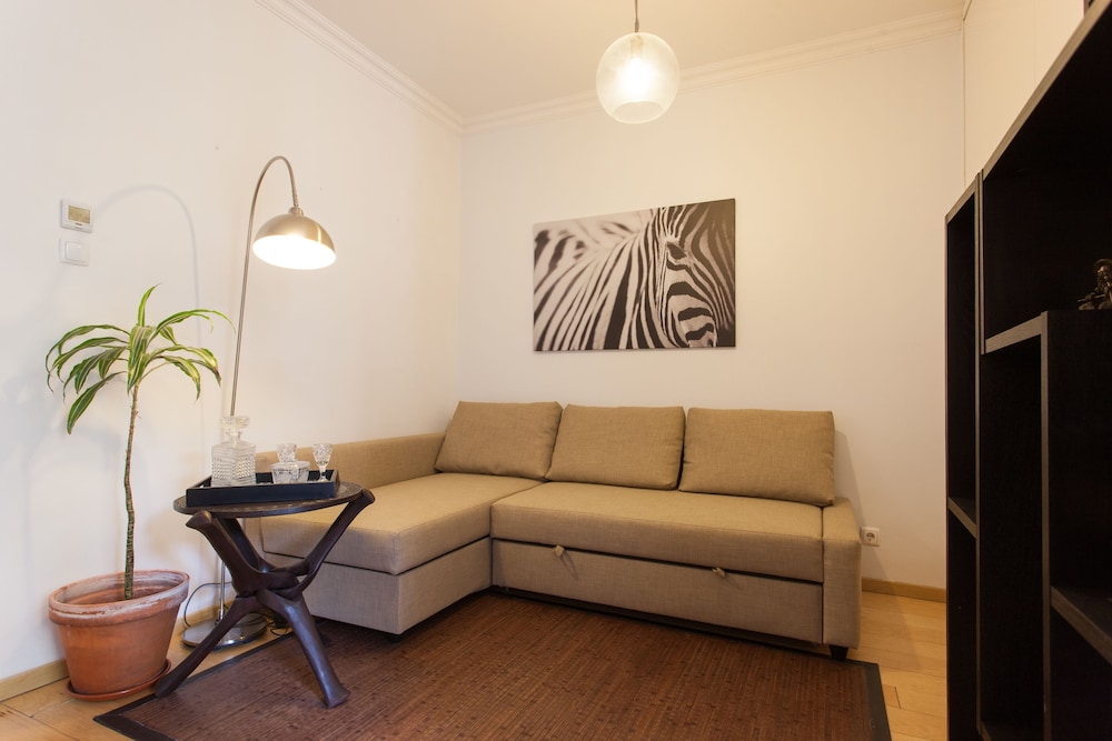 Liberty Penthouse Three-Bedroom Apartment - by LU Holidays