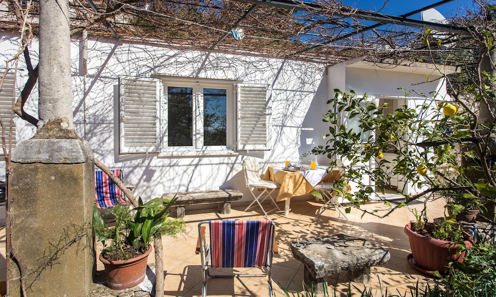 Apartments Ljubimir