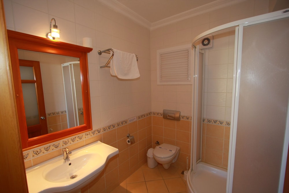 Sea Breeze Otel & Daireler - Image 69