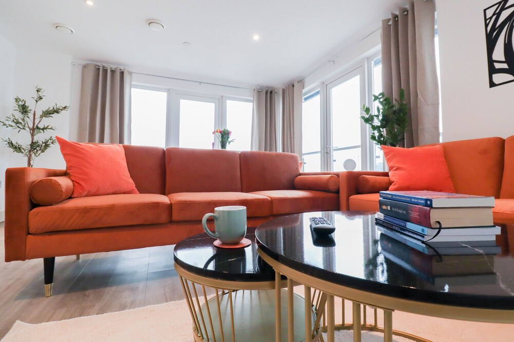 Stunning Riverside Apartment
