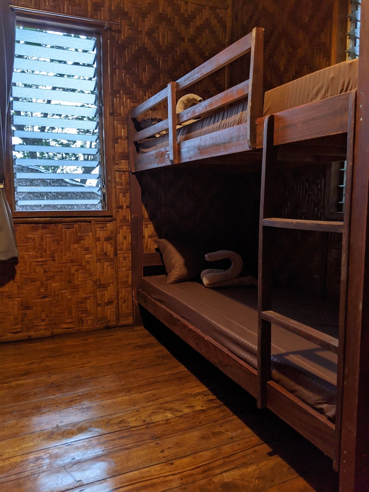 Playa Del Fuego Beach Hostel and Resort