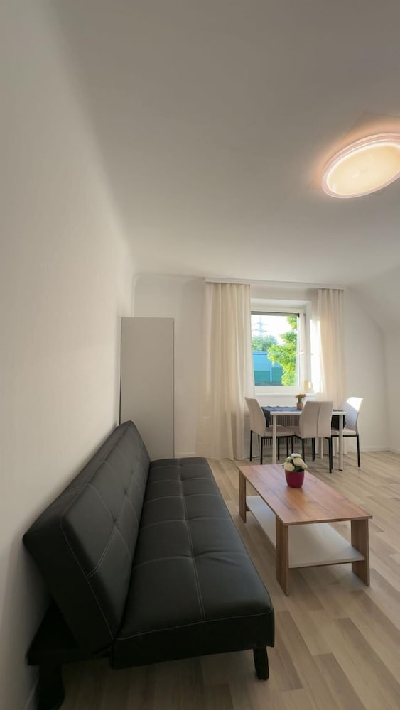 Cozy Garden Villa near Danube For 16P