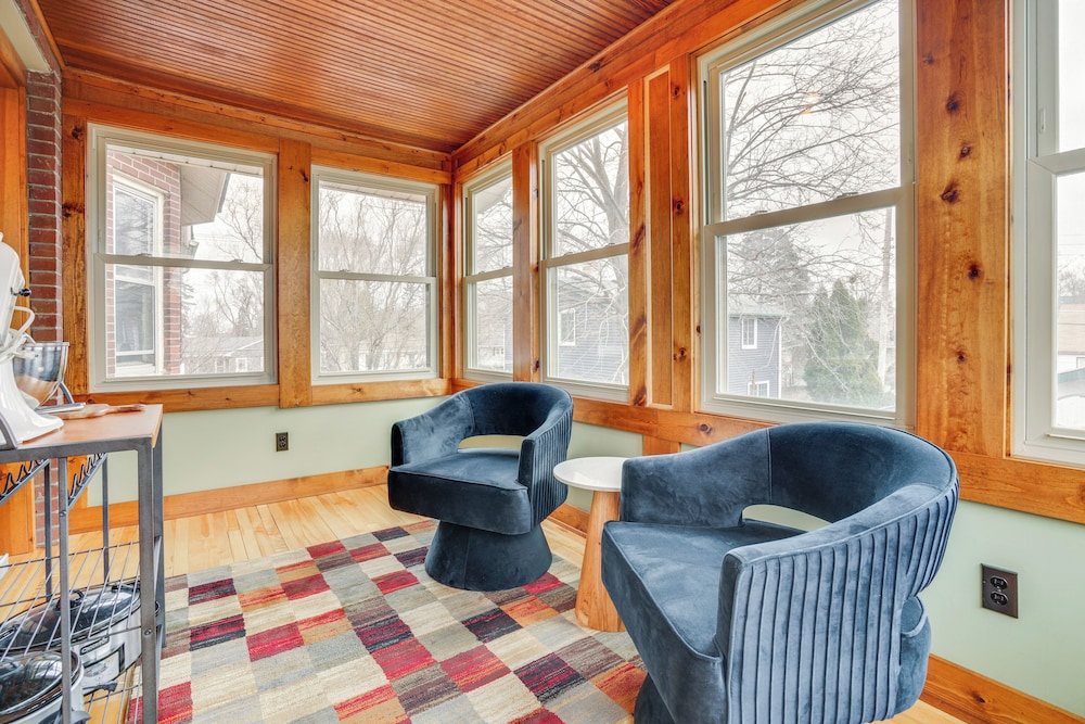 1 Mi to Como Park: Wfh-friendly Saint Paul Duplex!