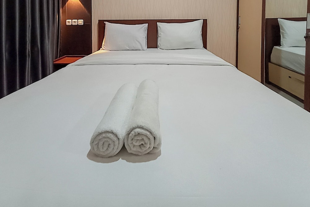 Brand New and Homey Studio at Tamansari Skylounge Makassar Apartment