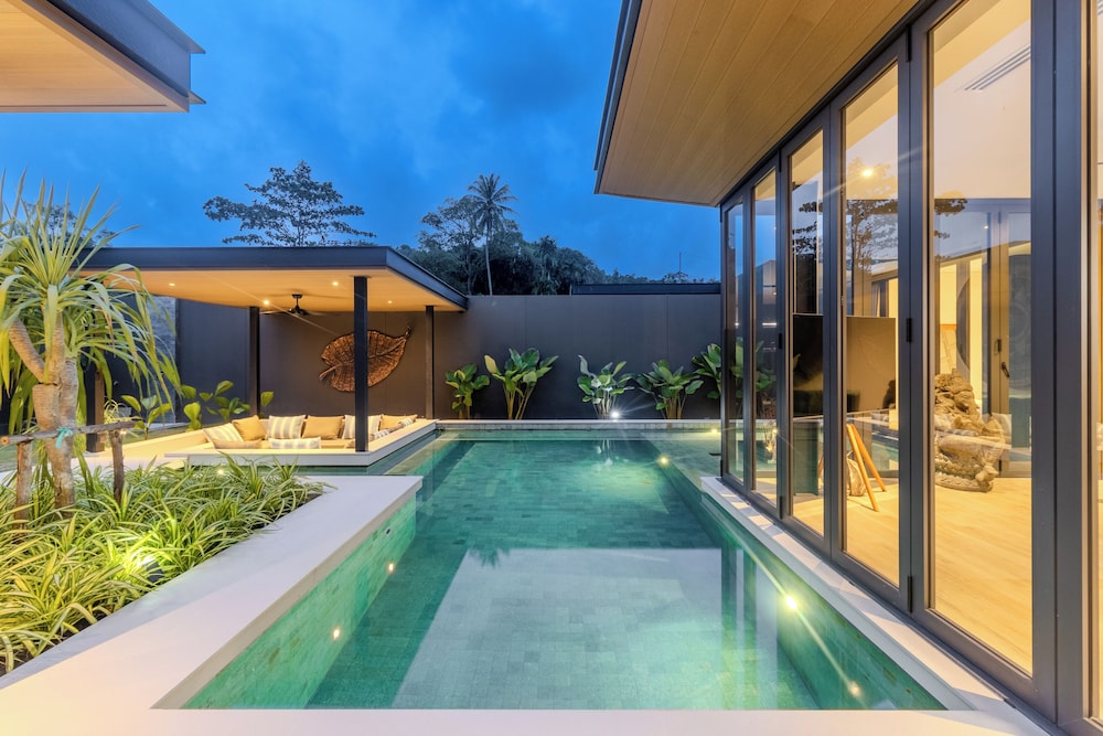 3BR Super Modern Pool Villa V263
