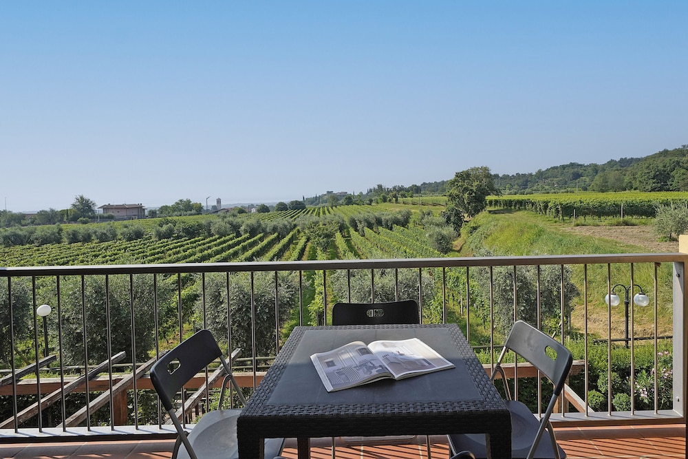 Borgo Alto P1-16 by Wonderful Italy