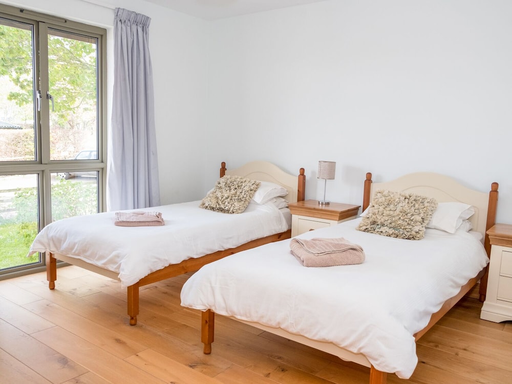 Oak Apple view 2