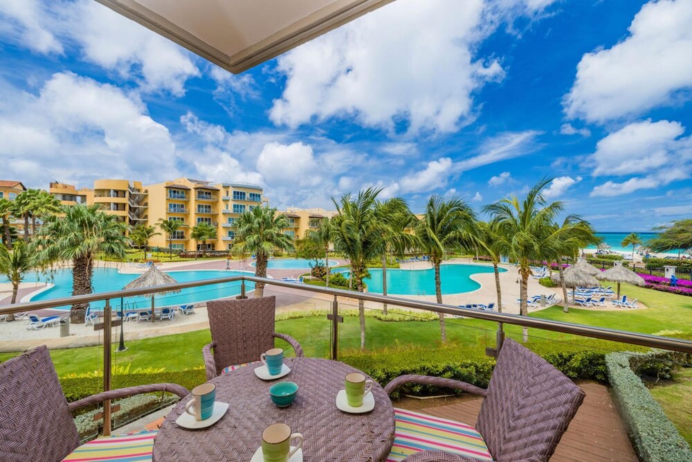 2BR 3BA Condo on Eagle Beach w Amazing Amenities