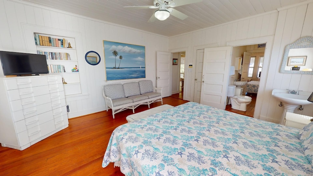 9 Shirley Road by Tybee Vacation Rentals