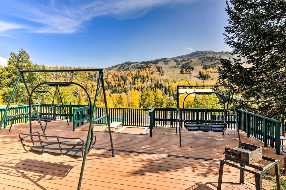 Brian Head Mountain Retreat < 1 Mi to Ski Resort! view 4
