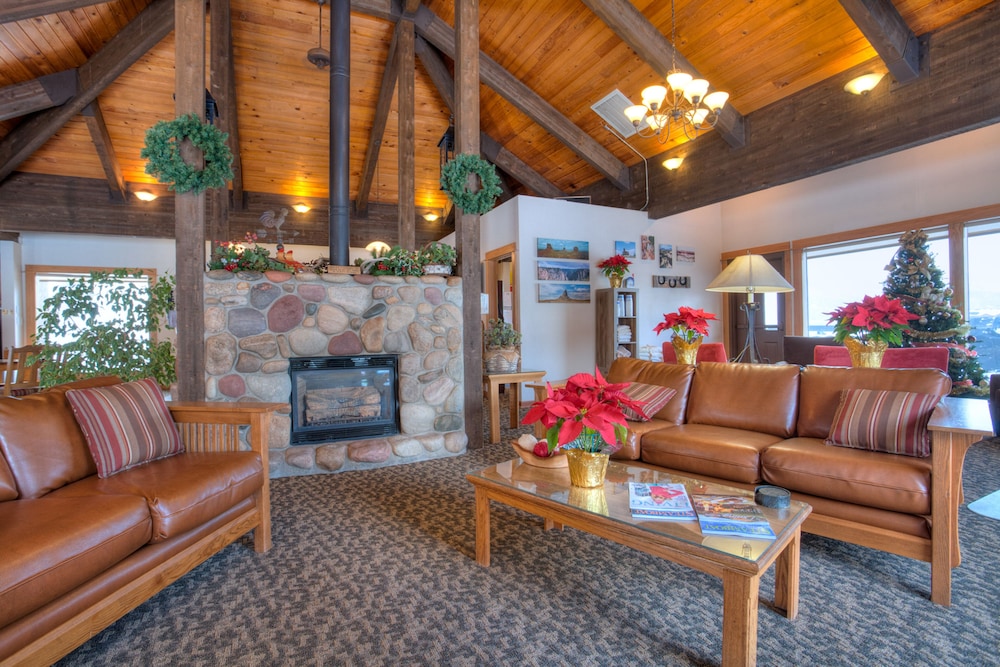 Ski Inn Condos view 3
