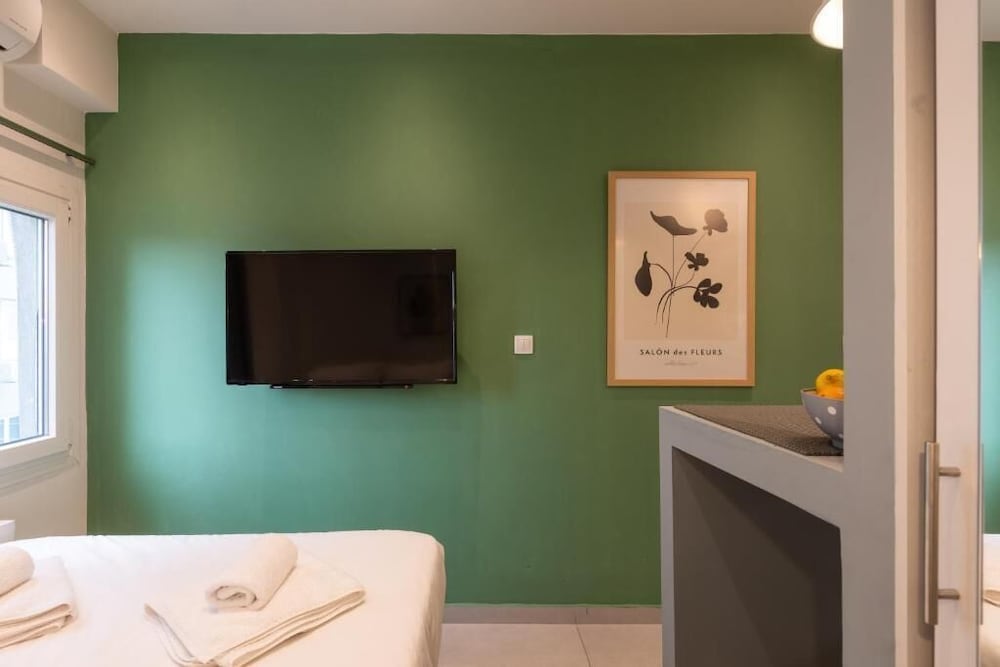 INsite Nilie Hospitality MGMT