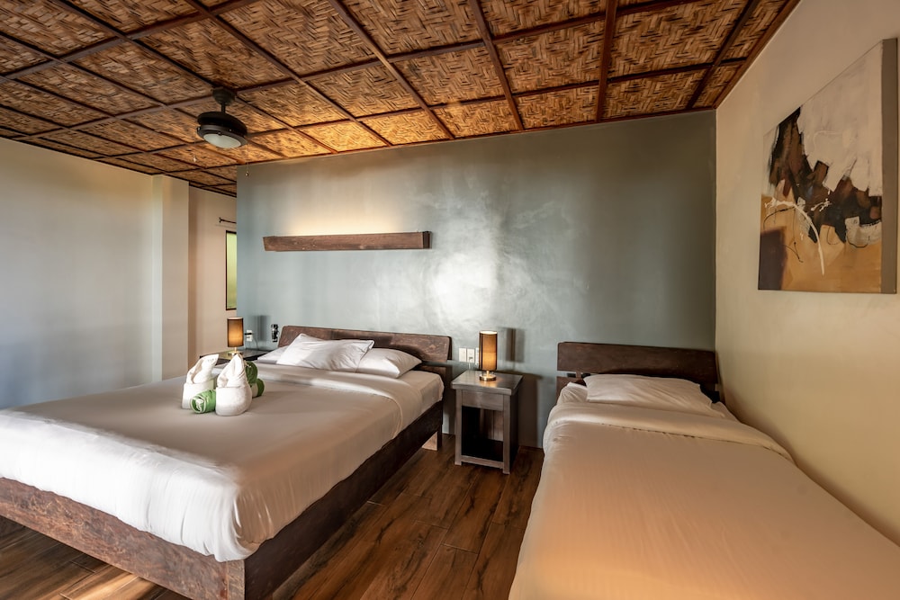 Siargao Inn Beach Resort