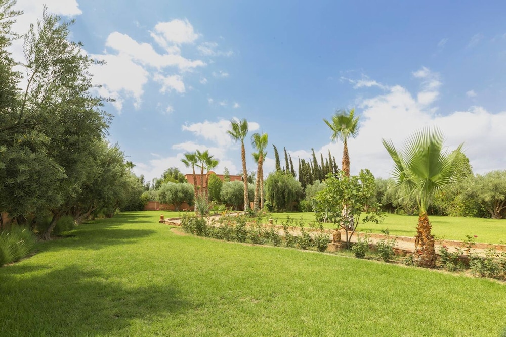 Villa Layyine Avec Personnel spa Sports