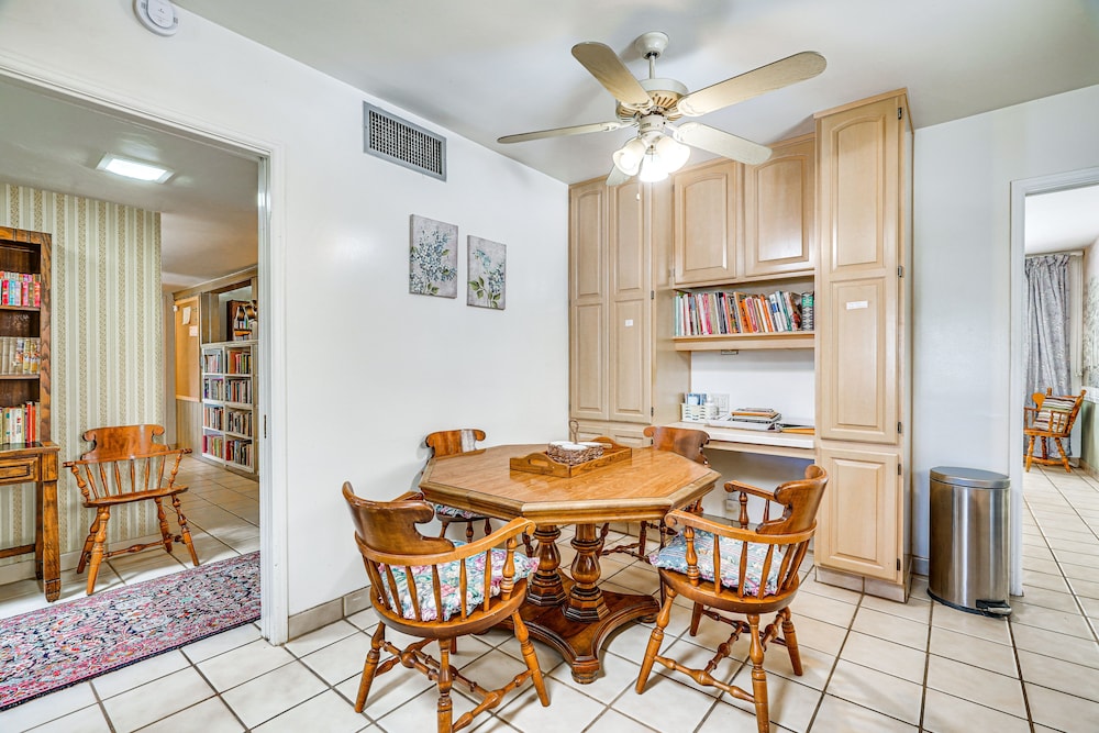 Tucson Vacation Rental w/ Pool ~ 1 Mi to Reid Park