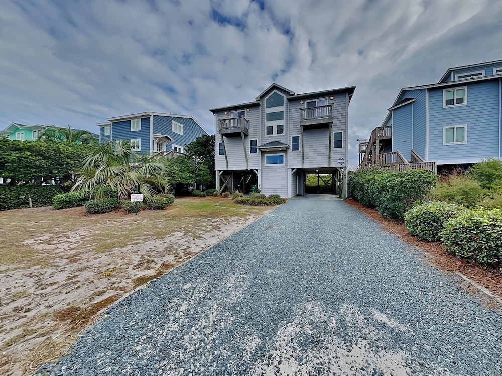 Carrle/Trachtman by Topsail Realty