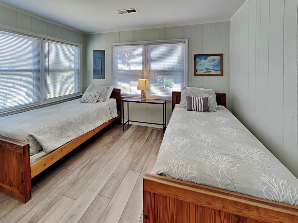 Sellers by Topsail Realty