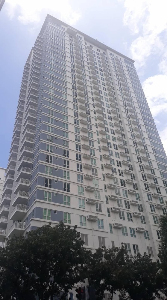 Solinea Tower 1 view 4