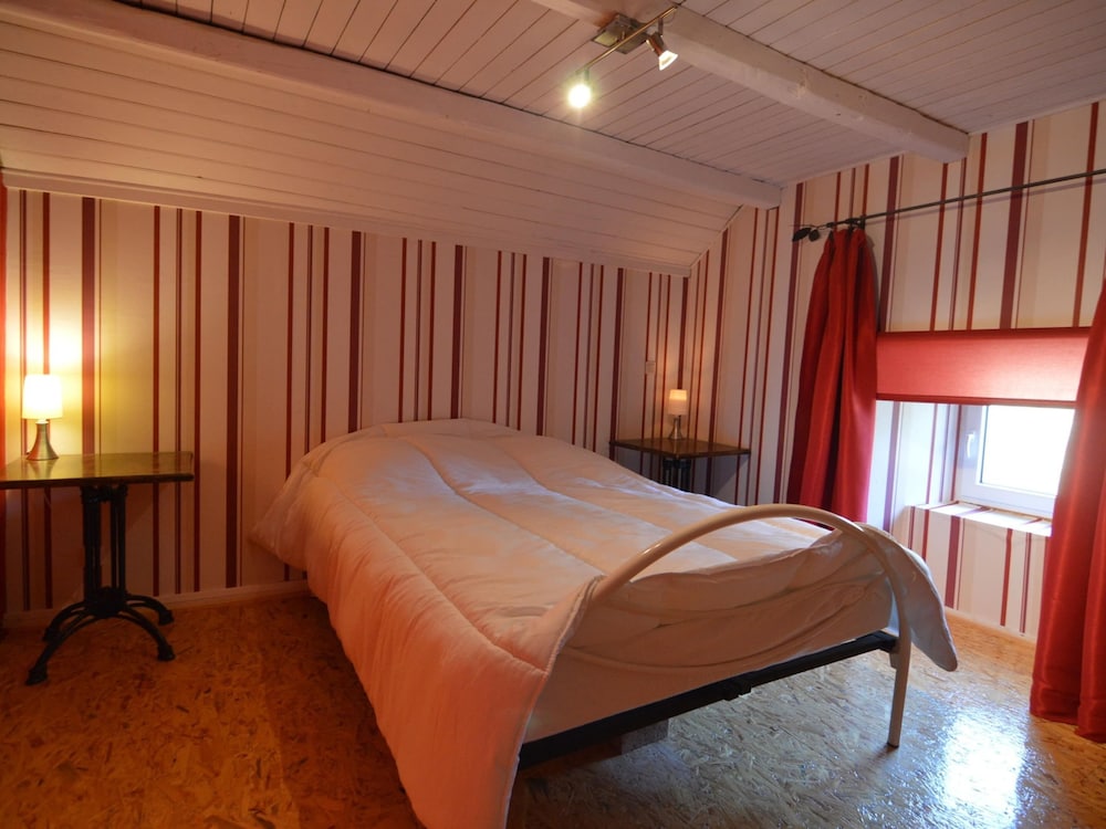Cottage in Ardennes With Heated Pool view 3