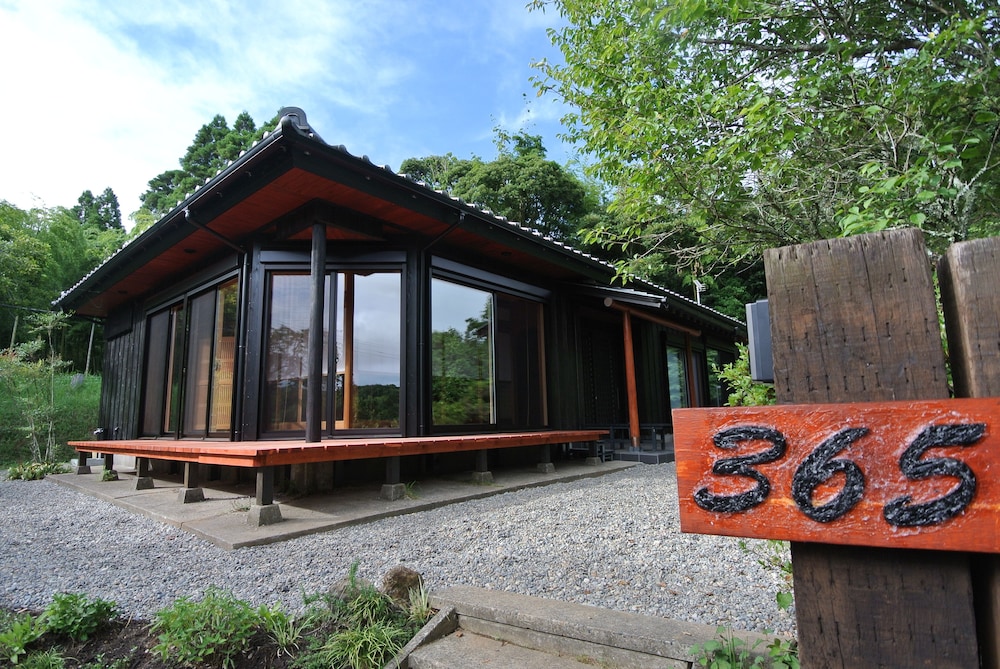 Lodge365