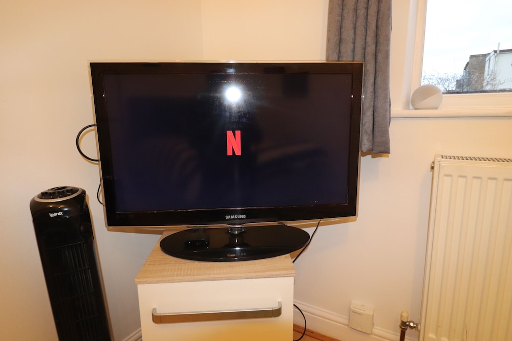1 Bed Studio in Dartford Town - Orchard Theatre view 5