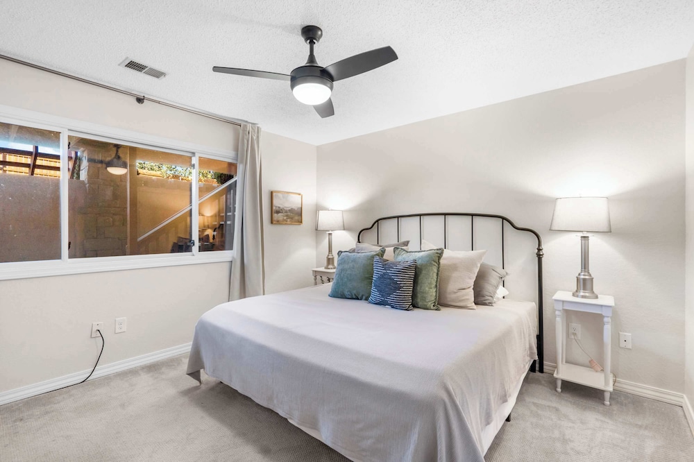 Avondale Hideaway Condo for 6