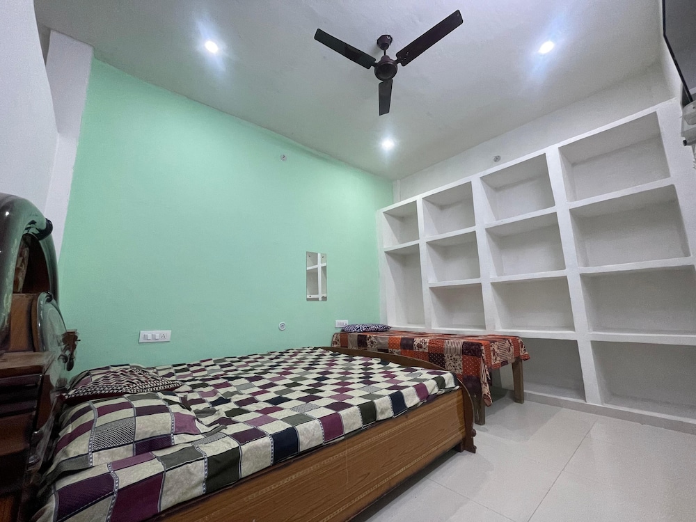 Arya Sadan Homestay