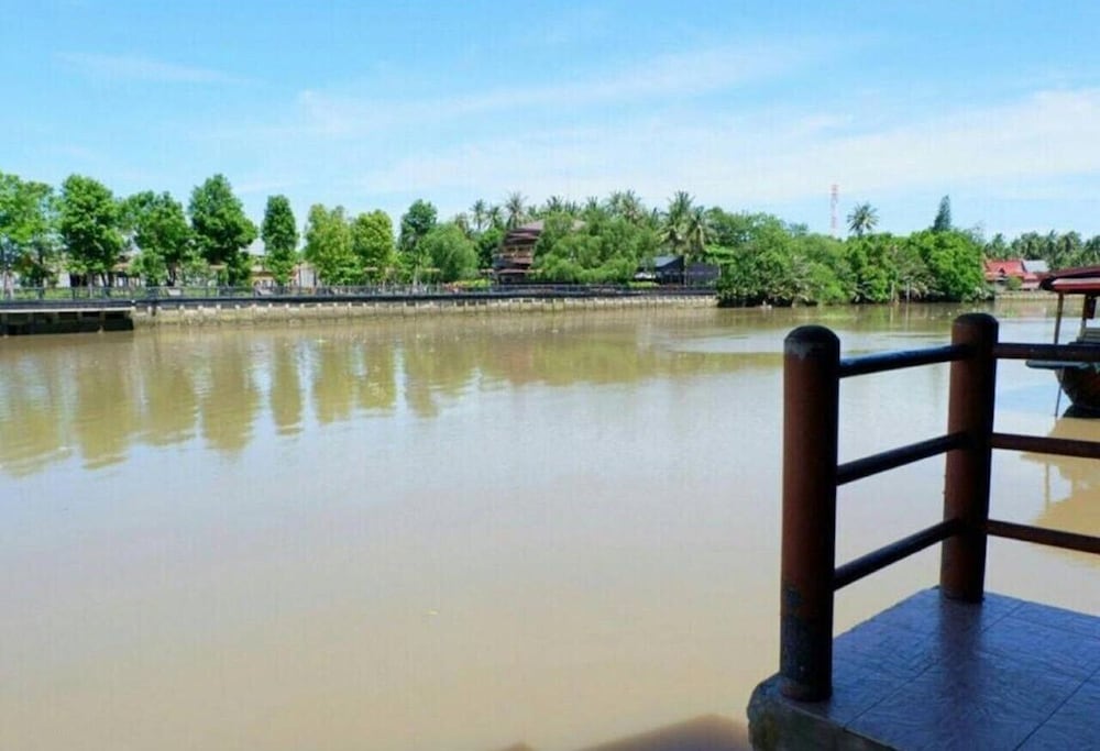 RuenNamyen Resort