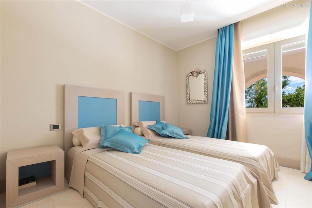 481 Villa di Lusso Sulla Spiaggia a Porto Cesareo photo 4