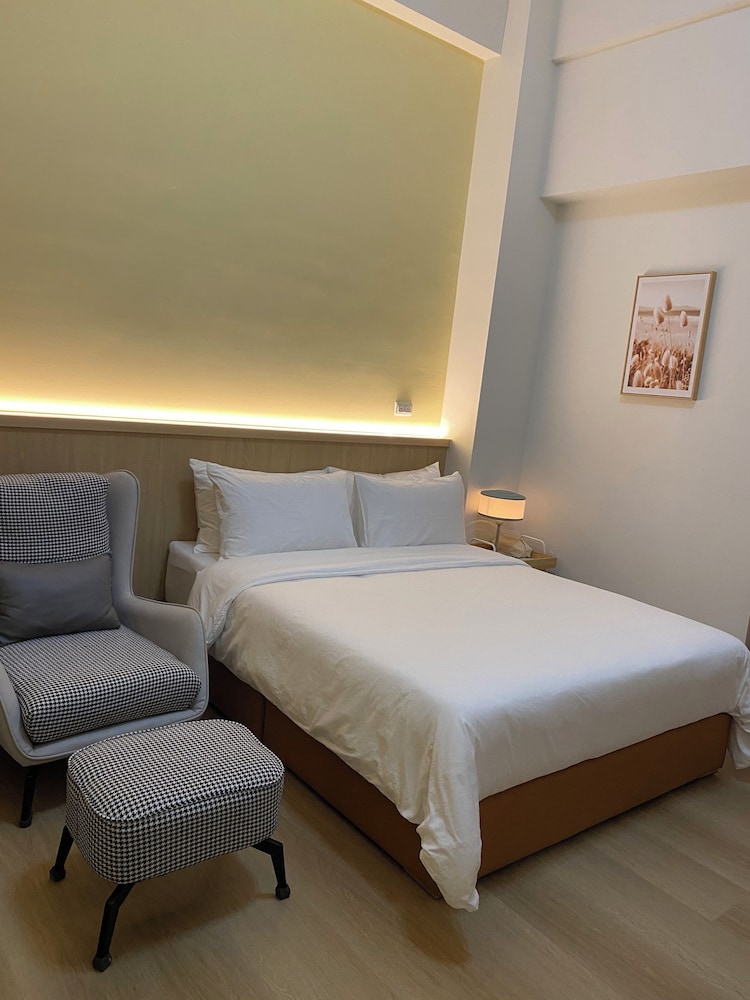 Orange Homestay