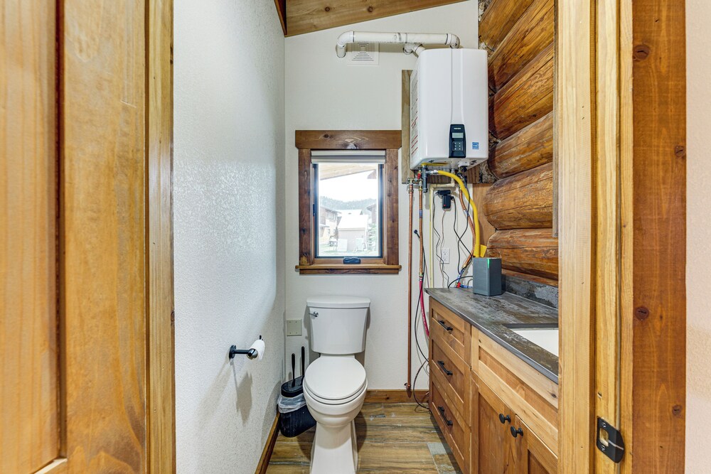 Cabin 3/4 Mi to Red River Ski & Summer Area