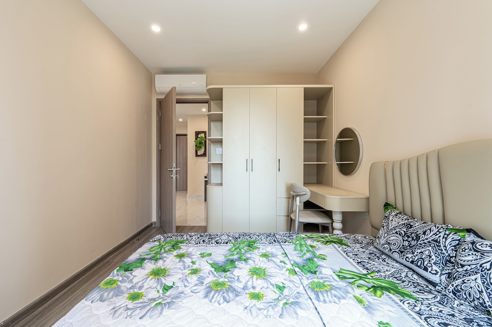 LA Nest 1BR River View Near Vincom