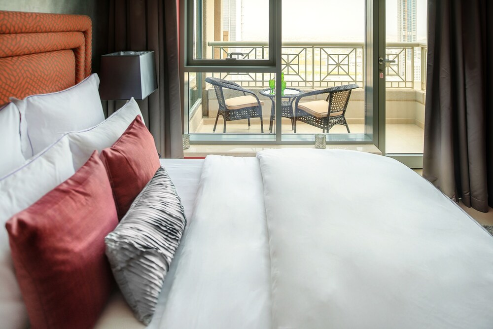 Dream Inn Dubai – 29 Boulevard with Private Terrace