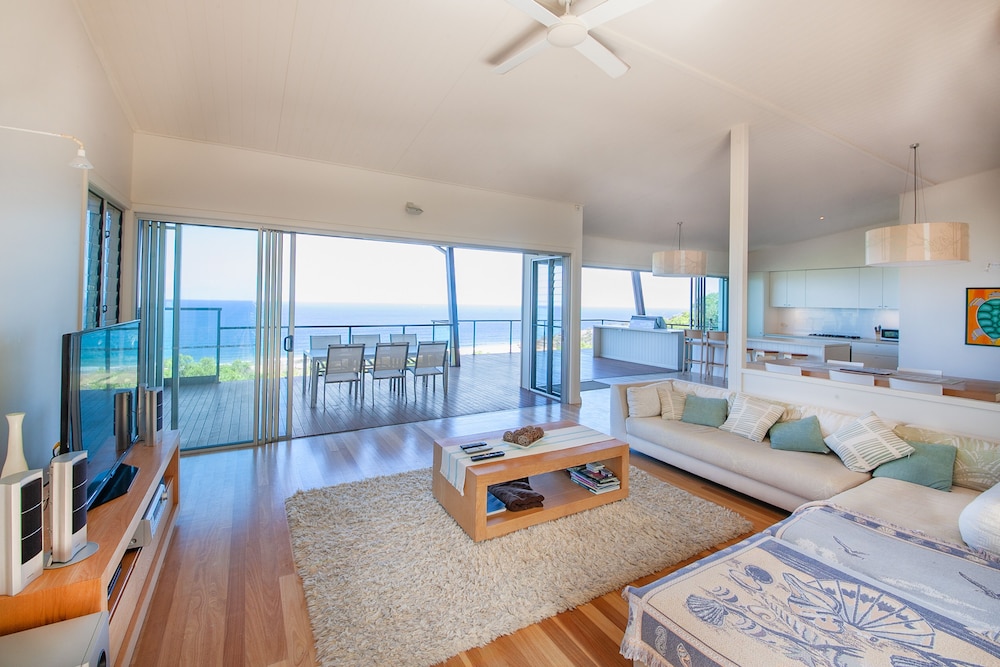 Sunrise at 1770 Holidays