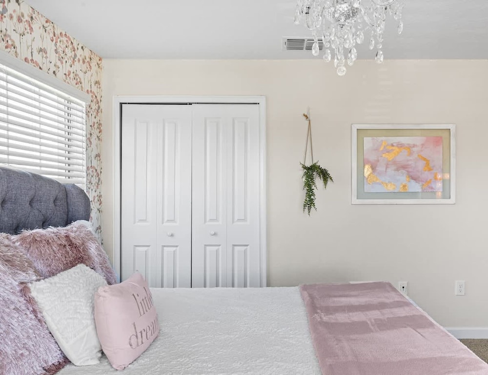 5 BR Disney Themed Bedrooms
