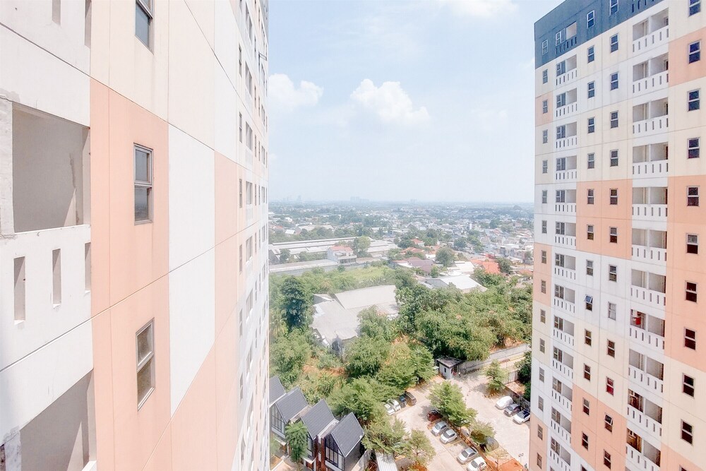 Relaxing and Tidy Studio Urbantown Serpong Apartment