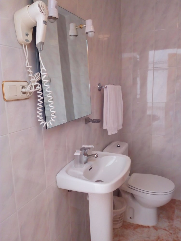 Hostal Rural Montual