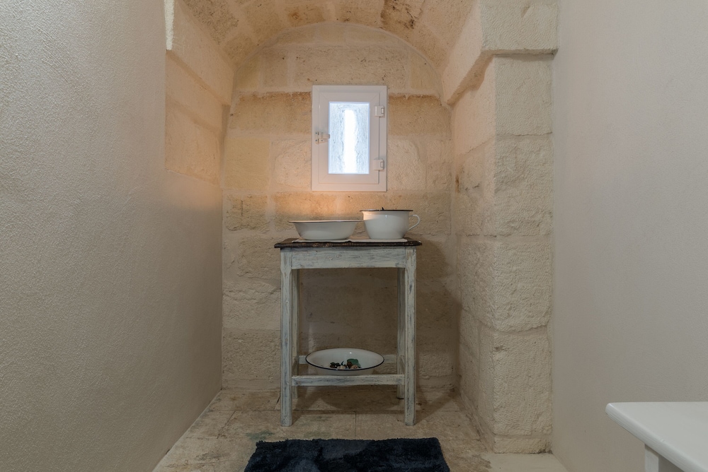 Photo 32