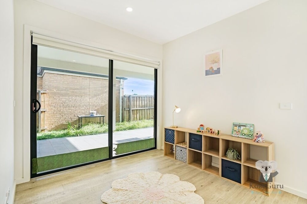 Kozyguru | Greenvale | Charming 7 Bed House
