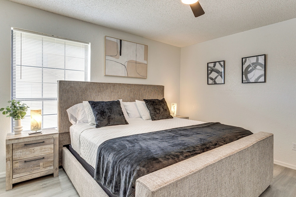 South OKC Home w/ Game Room: 18 Mi to OU Campus!