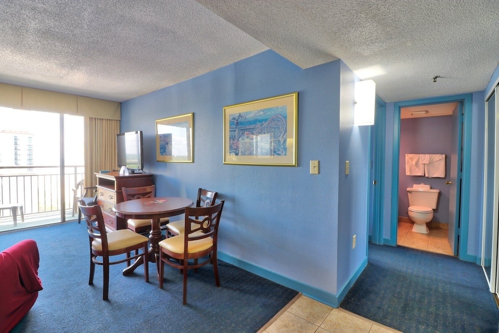 Patricia Grand 1804 1 Bedroom Condo