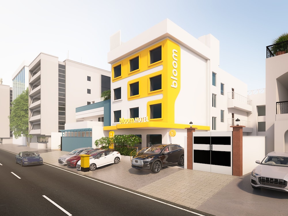 Bloom Hotel - M Block GK2
