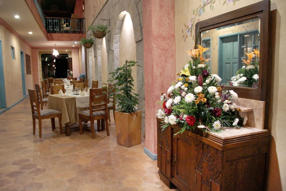 Hotel Inés María