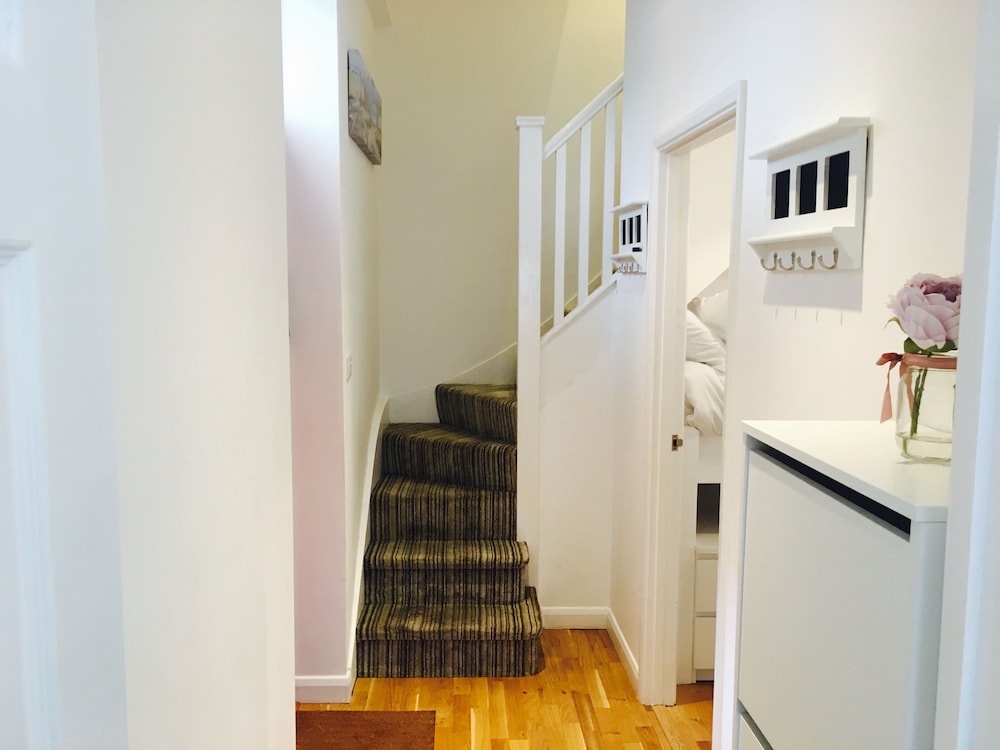 Brighton Metro Pad view 4