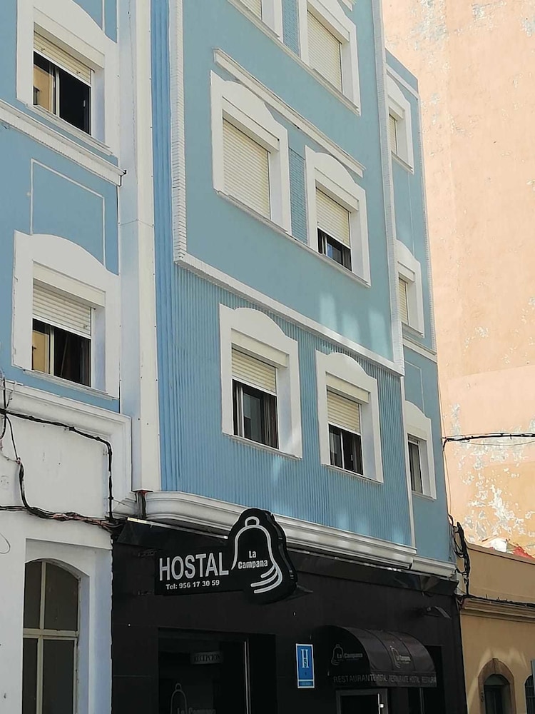 Hostal La Campana