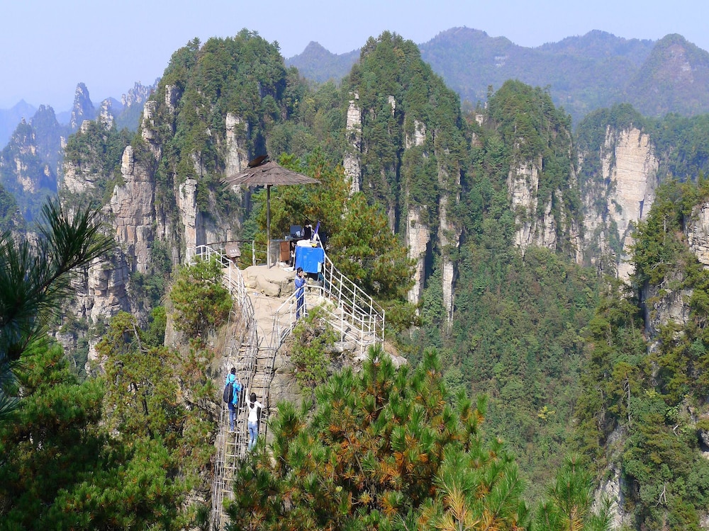 Zhangjiajie Valley Love Holiday Hotel