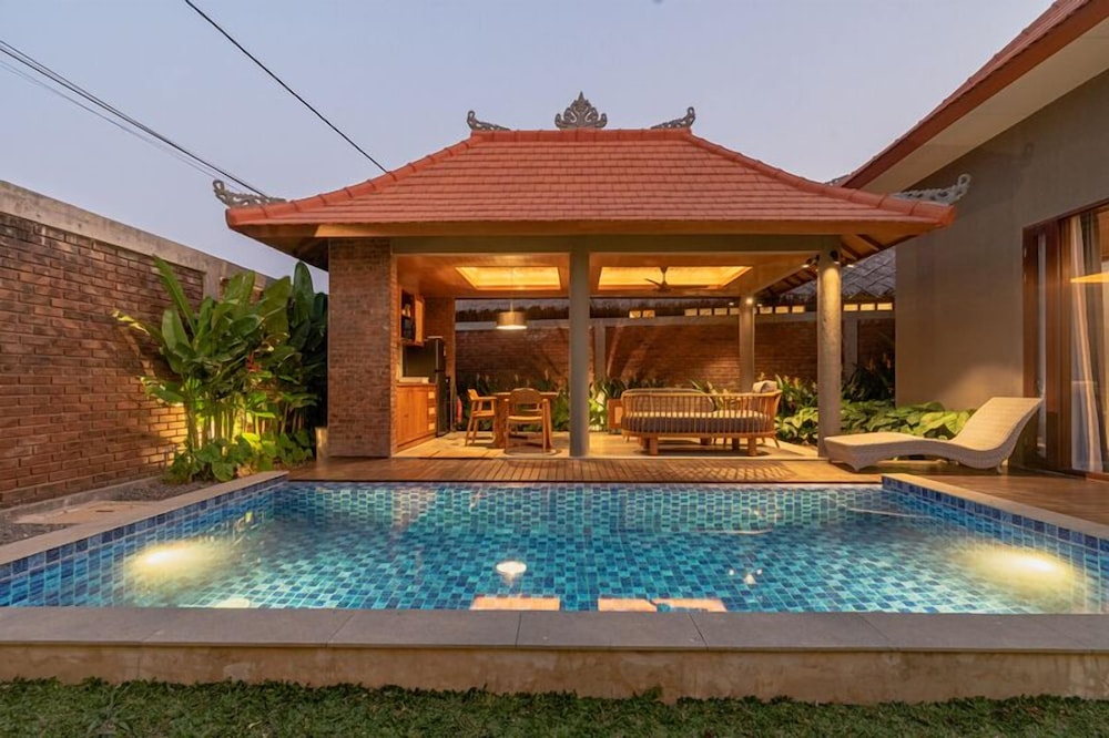Serenia Villas Amed