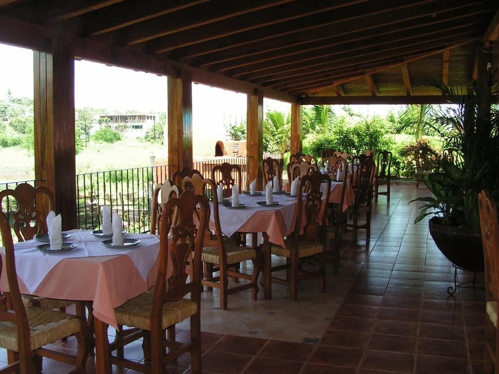 Paradise Lagoon Hotel