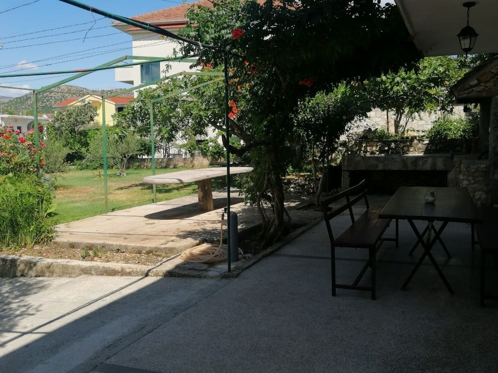 Anka - Comfortable and Affordable - A1 view 3